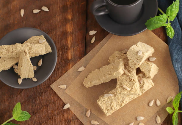 حلوا ارده خلال دار تازه با طعم متفاوت و خاصیت زیاد